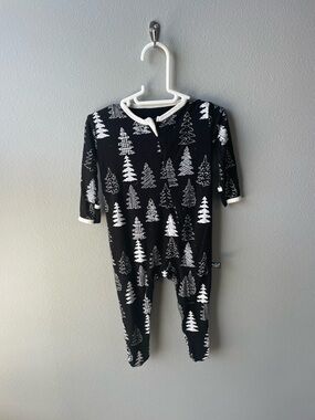 Peregrine Kidswear // Bamboo Black Pine Trees Zippy Christmas Unisex Footie